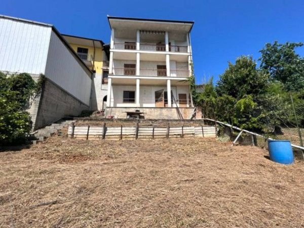 casa indipendente in vendita a Montà