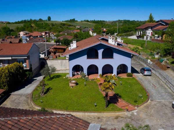 casa indipendente in vendita a Montà