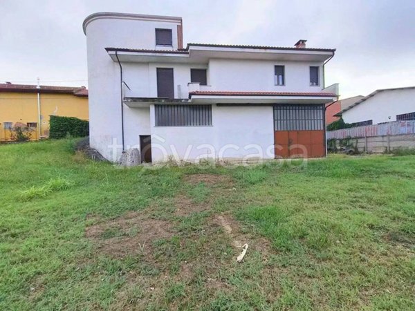 casa indipendente in vendita a Montà