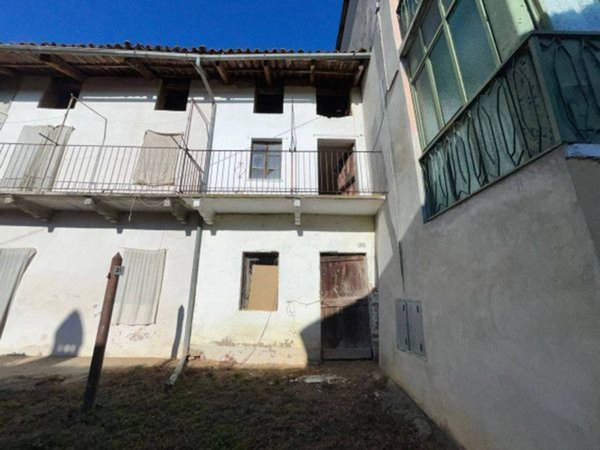 casale in vendita a Montà