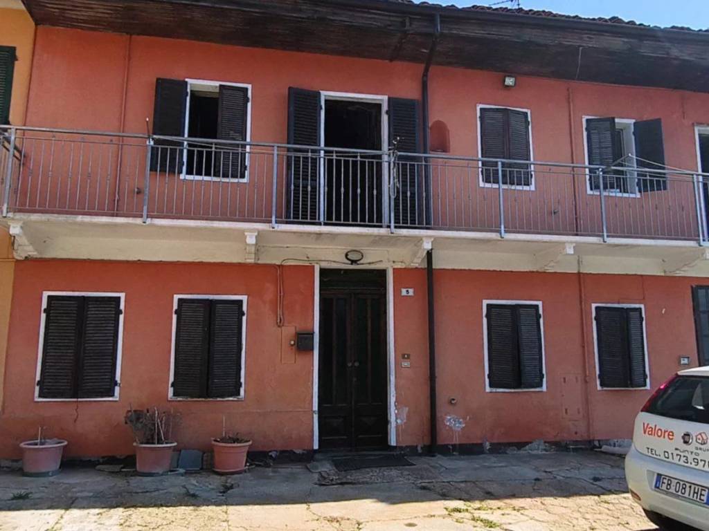 casa indipendente in vendita a Montà