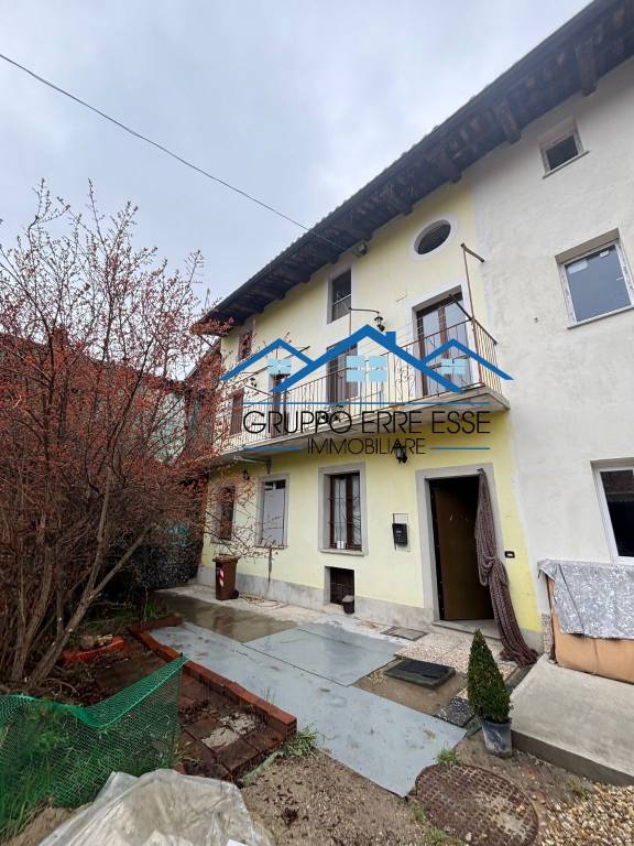 casa indipendente in vendita a Montà