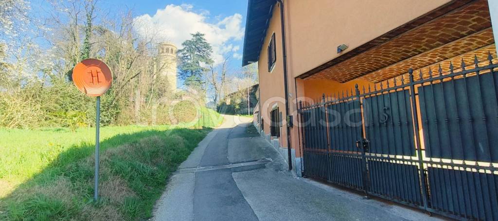casa indipendente in vendita a Montà