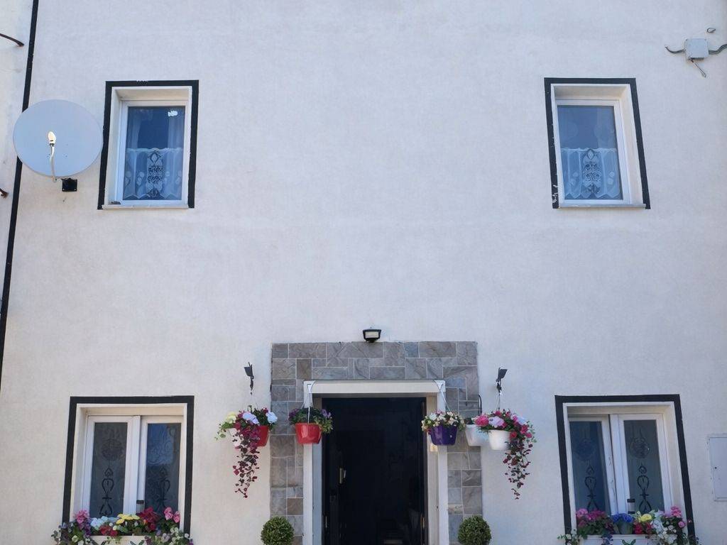 casa indipendente in vendita a Montà