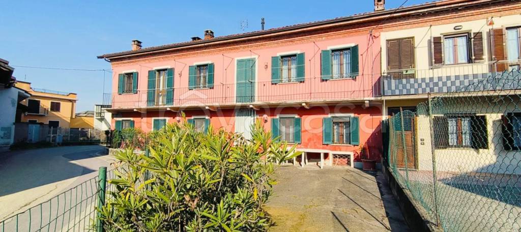 casa indipendente in vendita a Montà