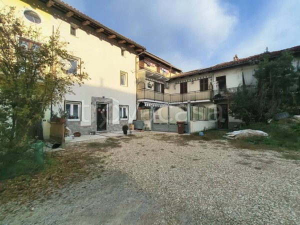 casa indipendente in vendita a Montà