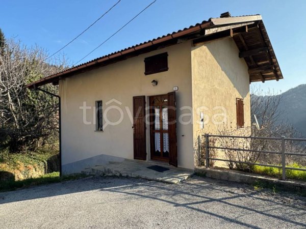 casa indipendente in vendita a Montaldo di Mondovì