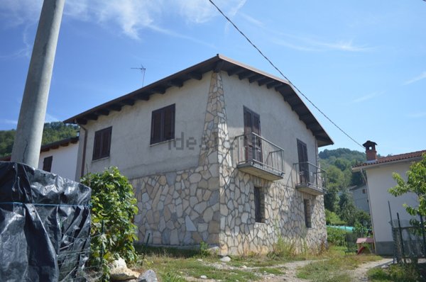 casa indipendente in vendita a Montaldo di Mondovì