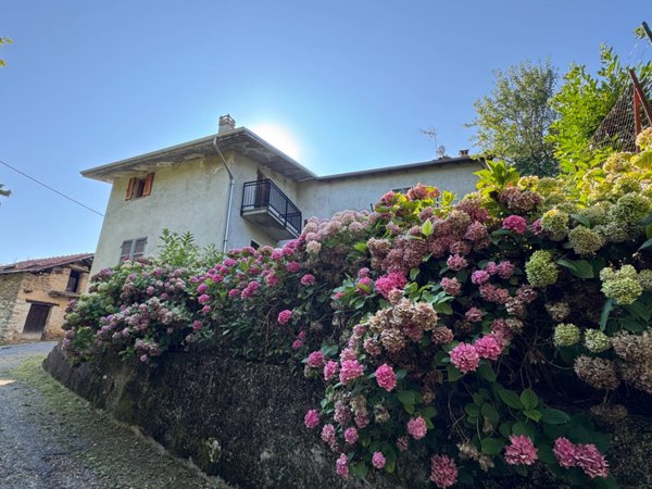casa indipendente in vendita a Montaldo di Mondovì