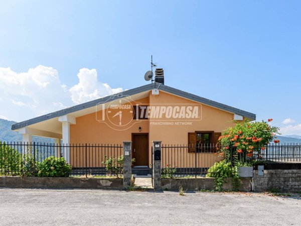 casa indipendente in vendita a Montaldo di Mondovì
