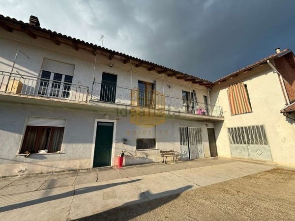 casa indipendente in vendita a Montaldo Roero