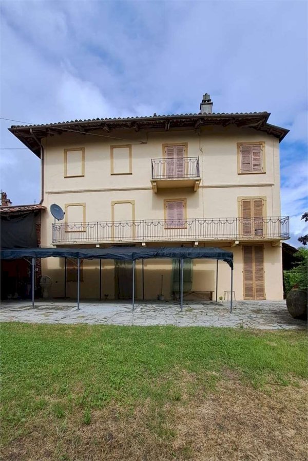 casa indipendente in vendita a Montaldo Roero
