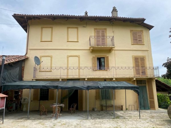 casa indipendente in vendita a Montaldo Roero
