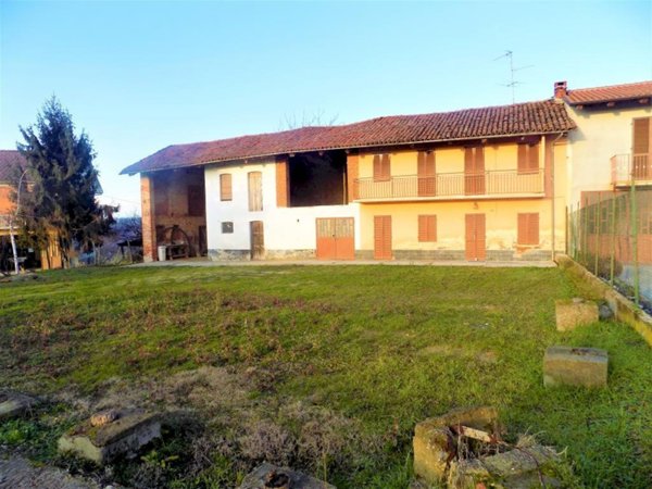 casa indipendente in vendita a Montaldo Roero