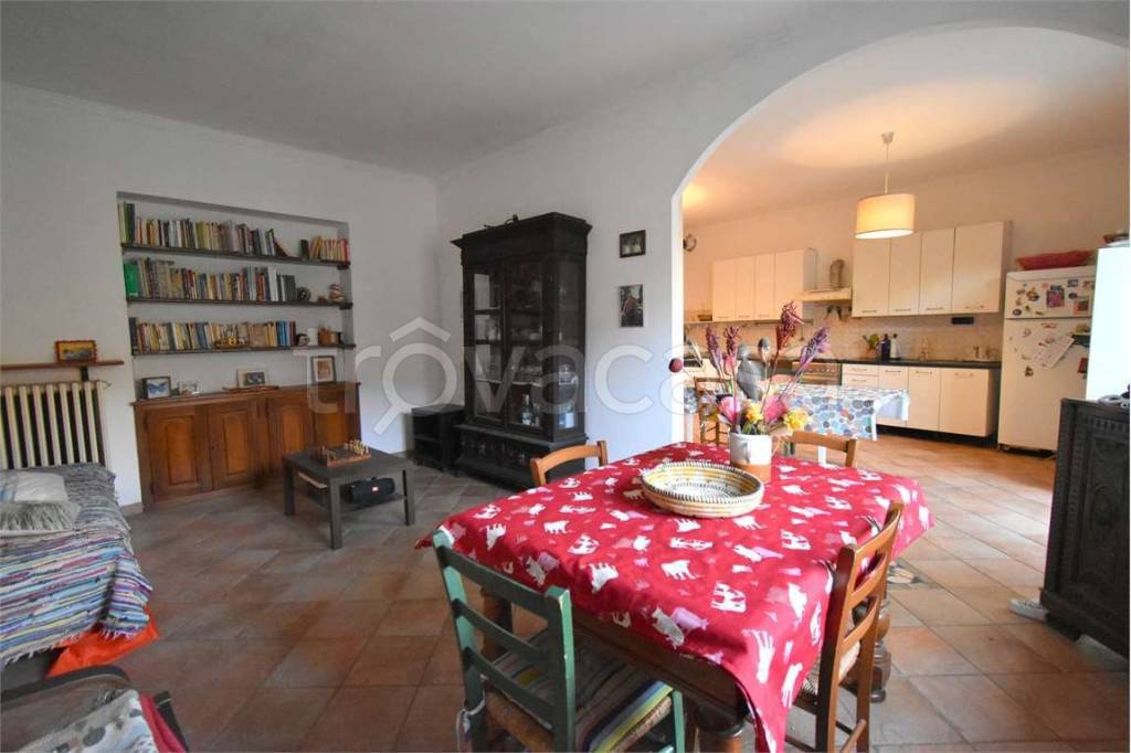 casa indipendente in vendita a Montaldo Roero