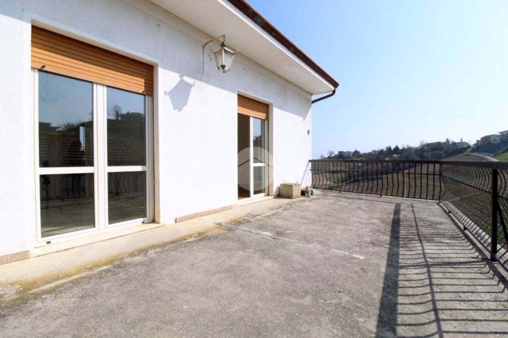 casa indipendente in vendita a Montaldo Roero
