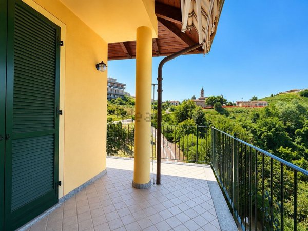 appartamento in vendita a Montaldo Roero