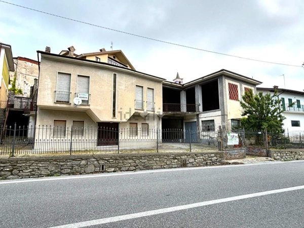 casa indipendente in vendita a Montanera