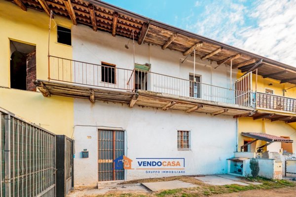 casa semindipendente in vendita a Montanera