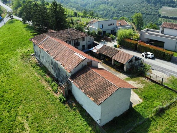 casa indipendente in vendita a Montelupo Albese