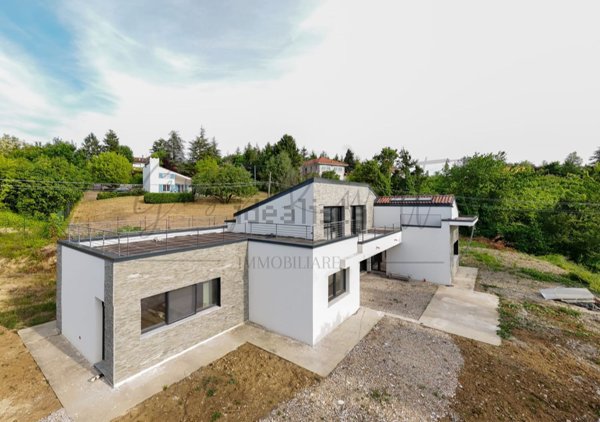 casa indipendente in vendita a Montelupo Albese