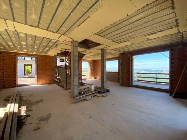 casa indipendente in vendita a Montelupo Albese