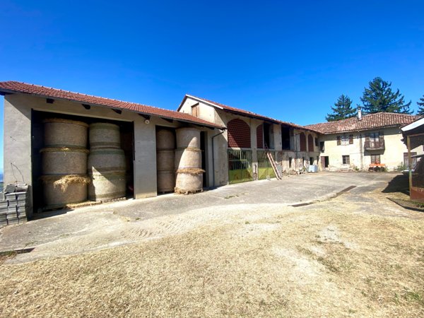 casa indipendente in vendita a Montelupo Albese