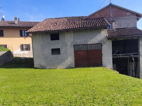 casa indipendente in vendita a Montelupo Albese