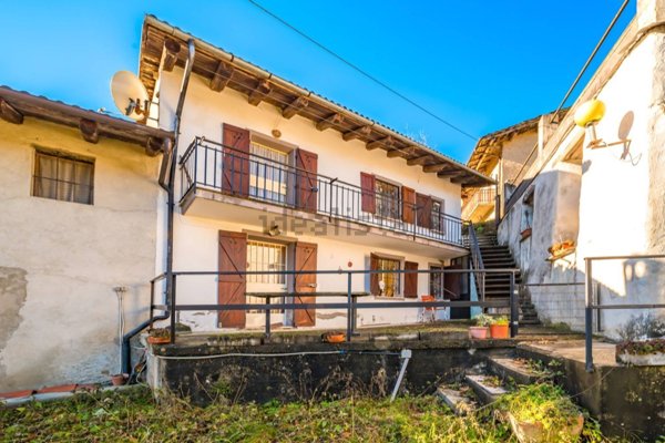 casa indipendente in vendita a Monterosso Grana