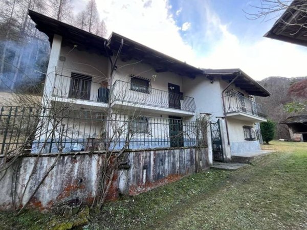 casa indipendente in vendita a Monterosso Grana