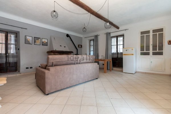 casa indipendente in vendita a Monterosso Grana