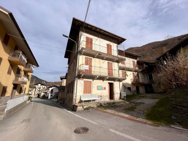casa indipendente in vendita a Monterosso Grana