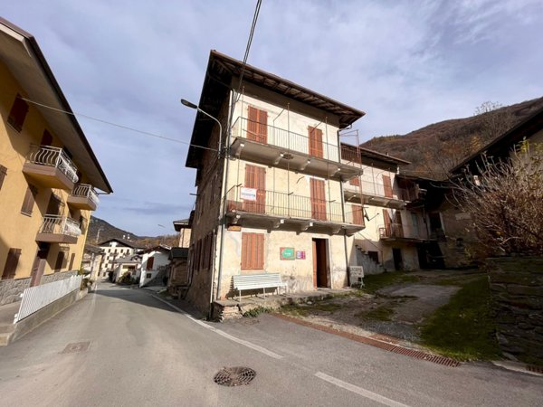 casa indipendente in vendita a Monterosso Grana