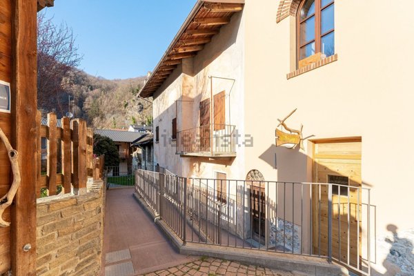 casa semindipendente in vendita a Monterosso Grana