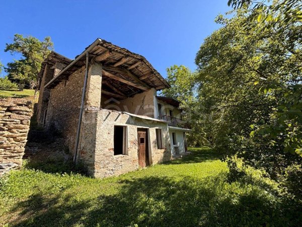 casa indipendente in vendita a Monterosso Grana in zona Russa