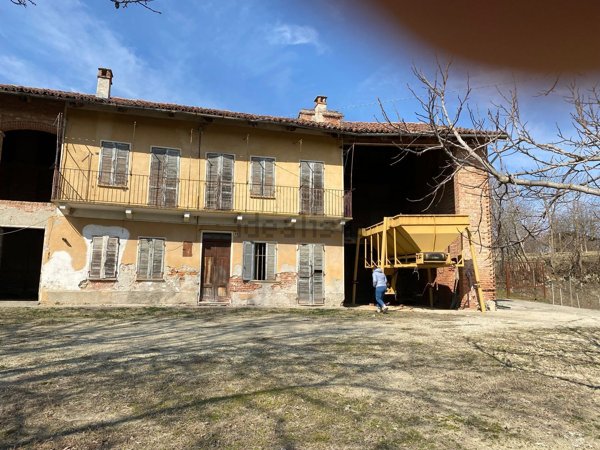 casale in vendita a Monteu Roero