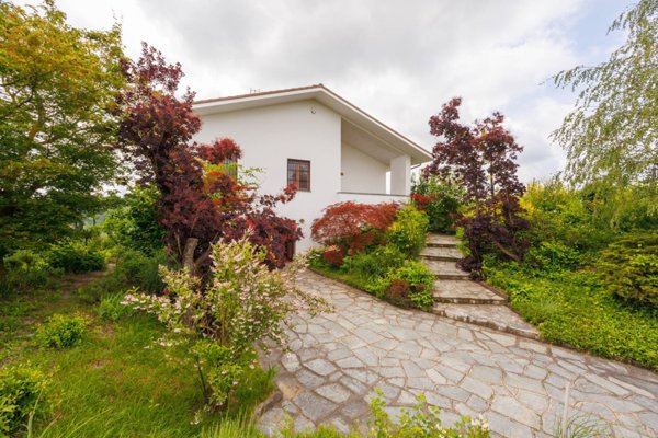 casa indipendente in vendita a Monteu Roero