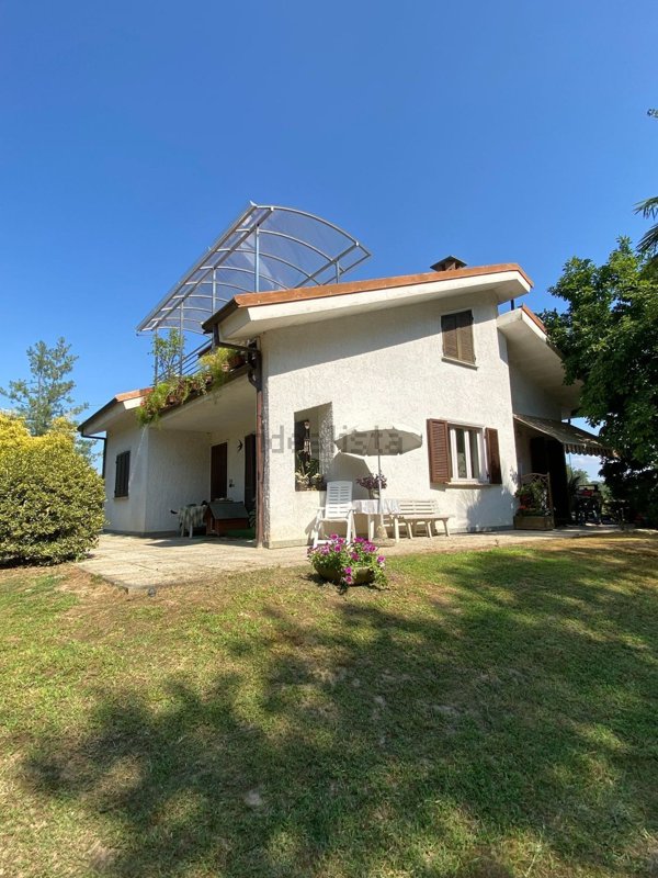 casa indipendente in vendita a Monteu Roero