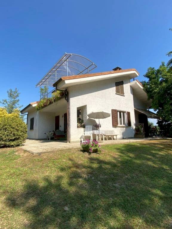 casa indipendente in vendita a Monteu Roero
