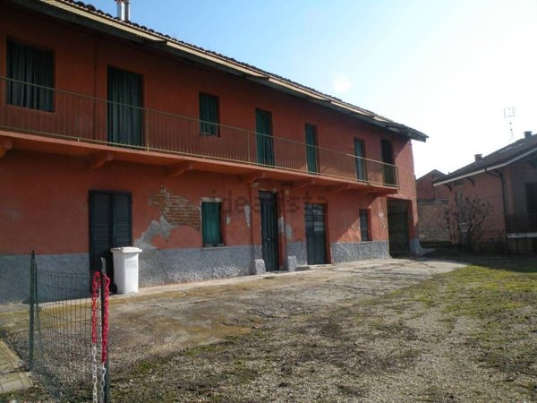 casale in vendita a Monteu Roero