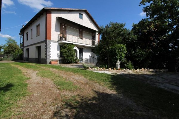casa indipendente in vendita a Monticello d'Alba