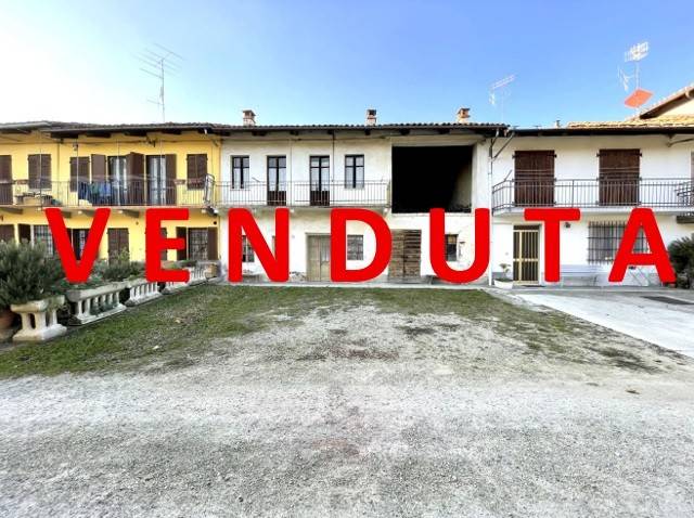 casa indipendente in vendita a Monticello d'Alba