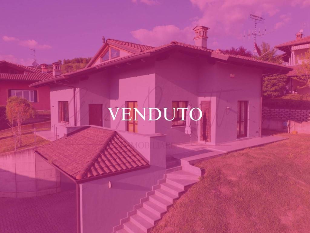 casa indipendente in vendita a Monticello d'Alba