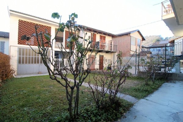 casa semindipendente in vendita a Monticello d'Alba