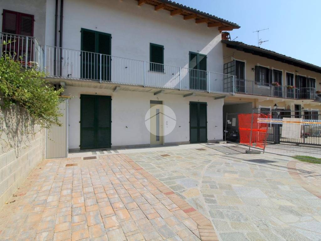 casa indipendente in vendita a Monticello d'Alba