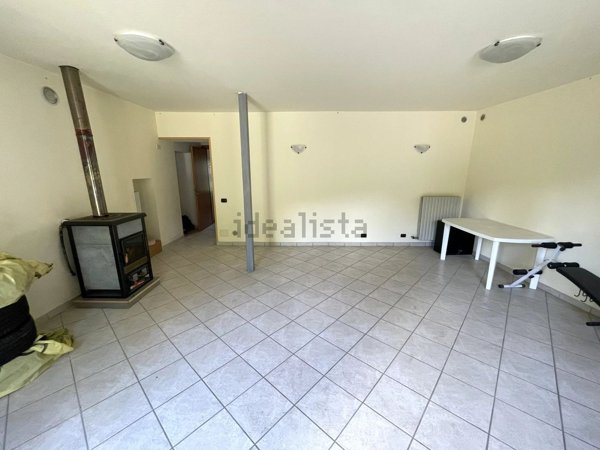 casa indipendente in vendita a Monticello d'Alba