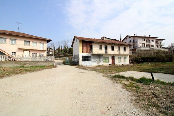 appartamento in vendita a Monticello d'Alba