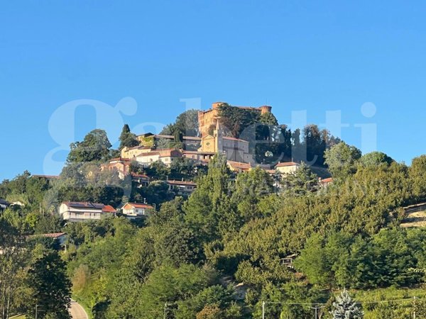 negozio in vendita a Monticello d'Alba