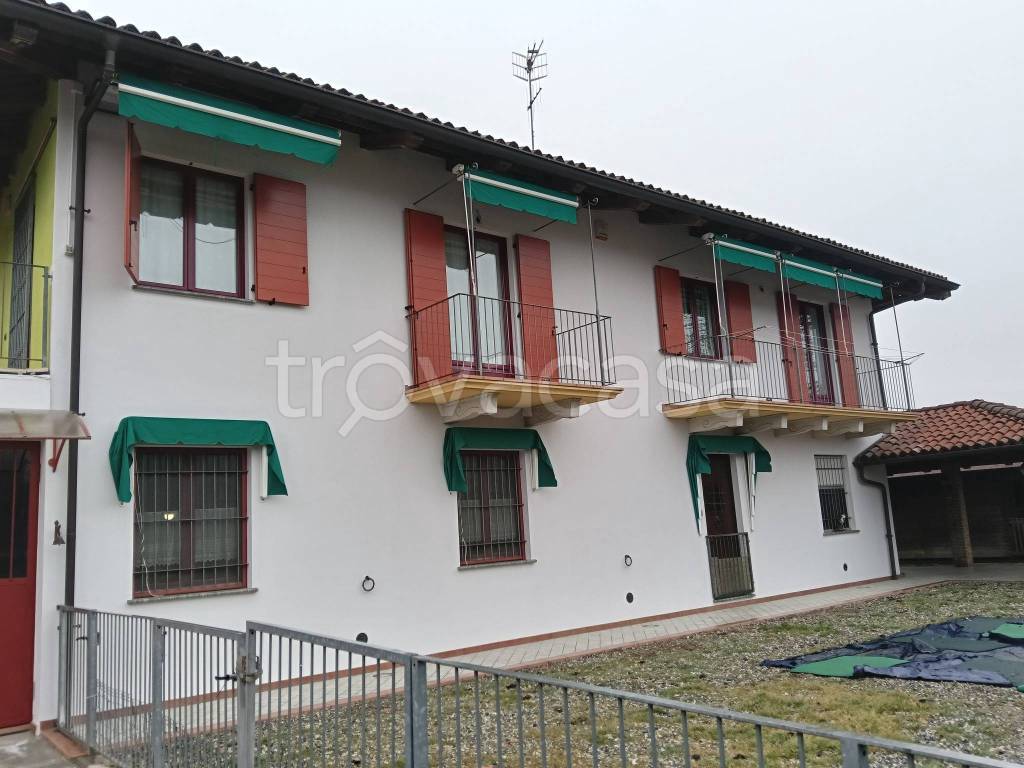 casa indipendente in vendita a Monticello d'Alba