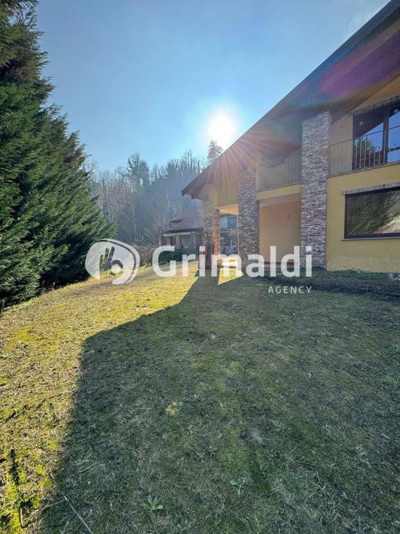 casa indipendente in vendita a Monticello d'Alba